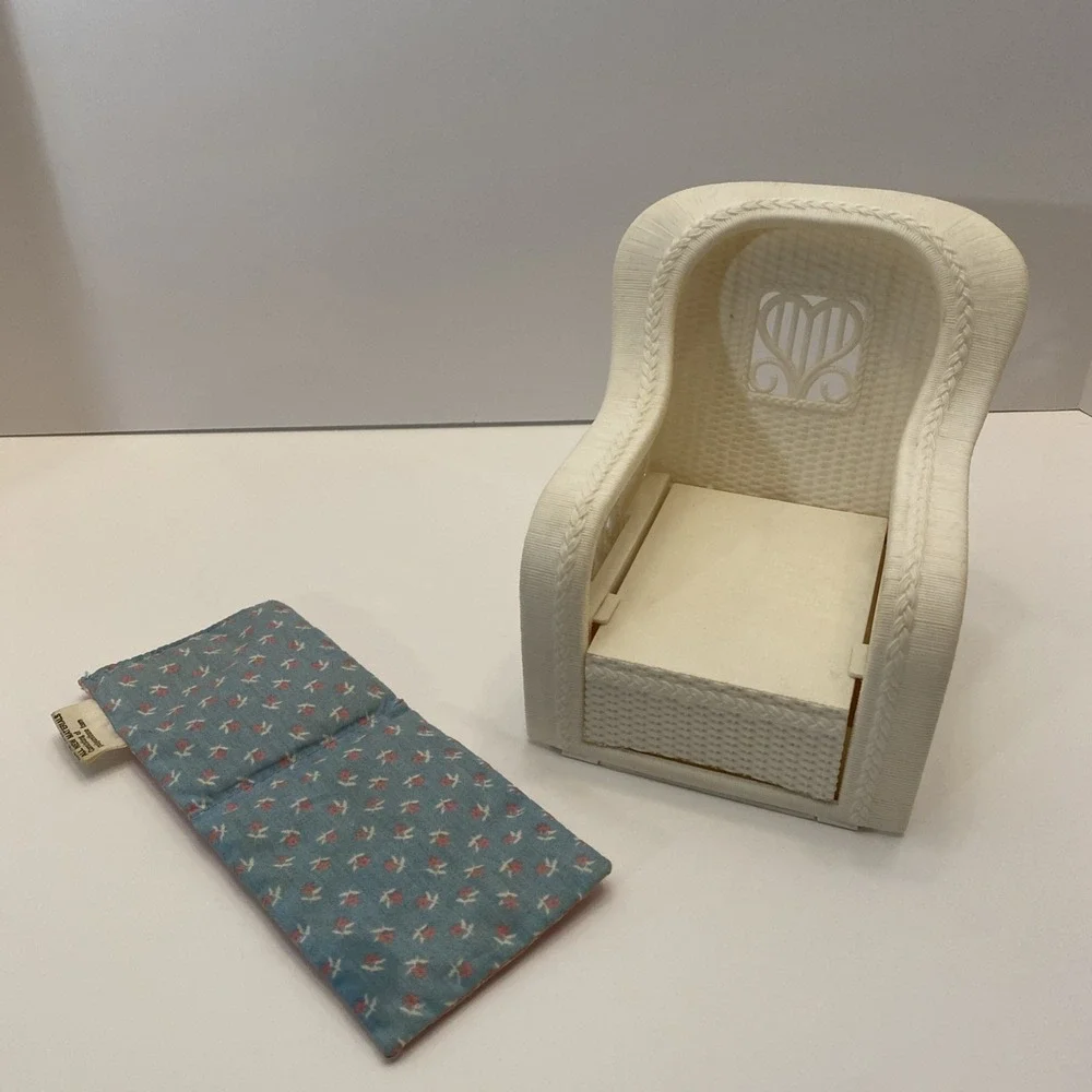 Barbie Dream House Wicker Look‎ Plastic Chair Foot Rest Cushion 80s Vintage 1983